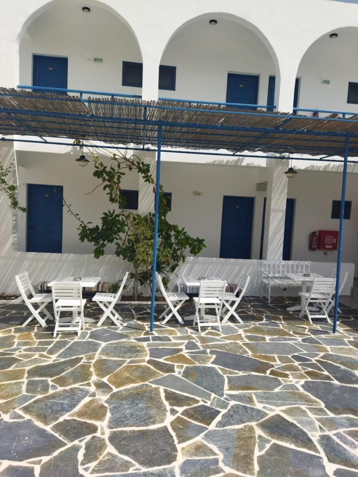 Hotel Flisvos Megalochori  Exterior photo