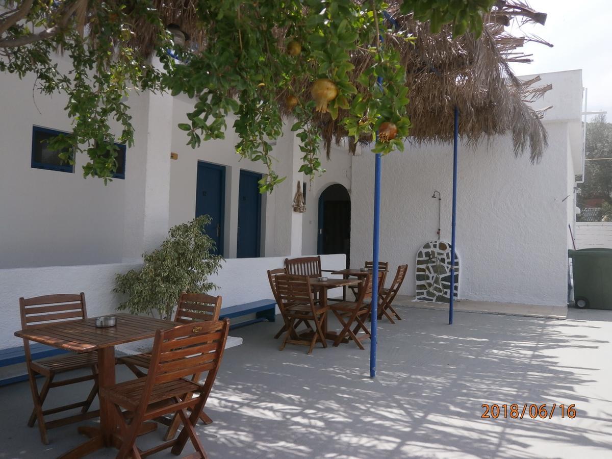 Hotel Flisvos Megalochori  Exterior photo